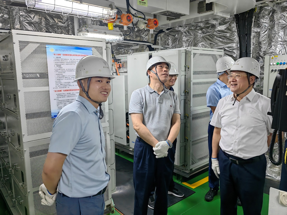 20240725105444056600.png 参观武汉长江荣耀号电动船