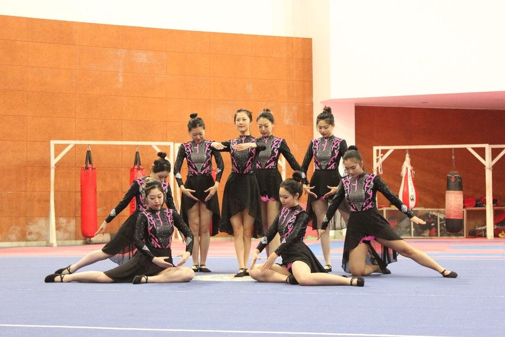 20221215123134442400.jpg 比赛现场-爵士啦啦操