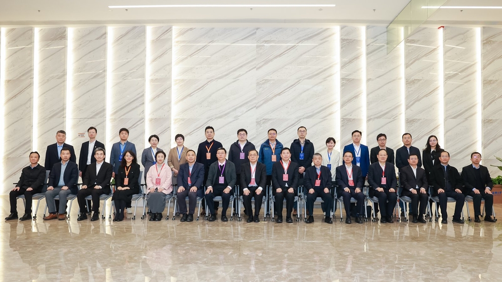 20241127121555311500.jpg 合影留念