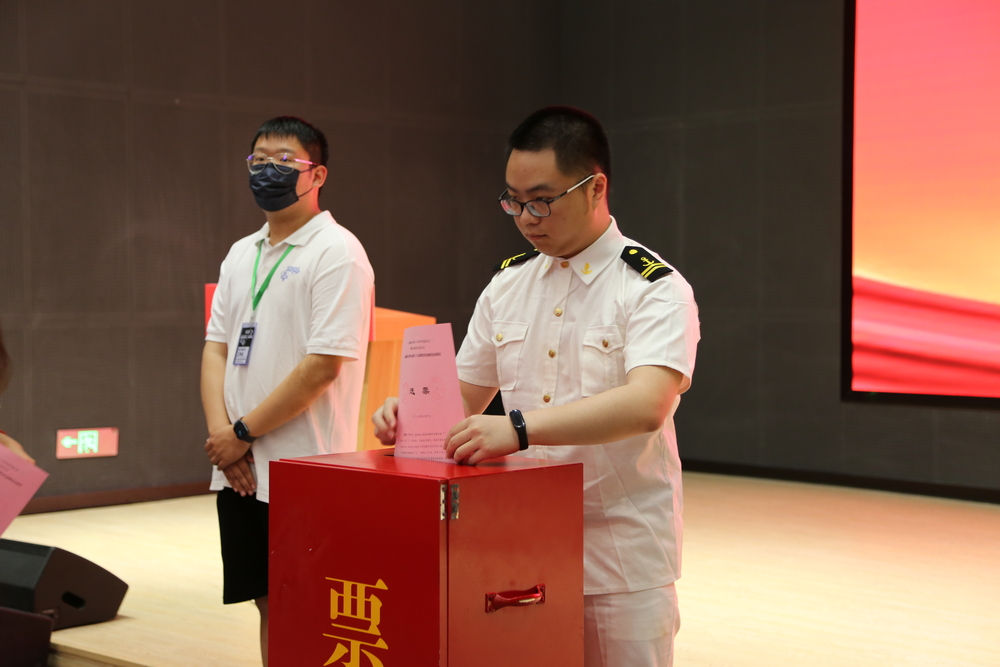 20230612231917212700.jpg 本科生代表投票