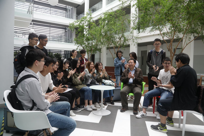 和同学们在一起 和同学们在一起