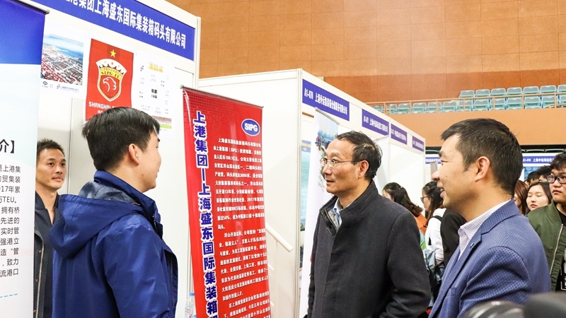 黄有方校长与用人单位交流 黄有方校长与用人单位交流