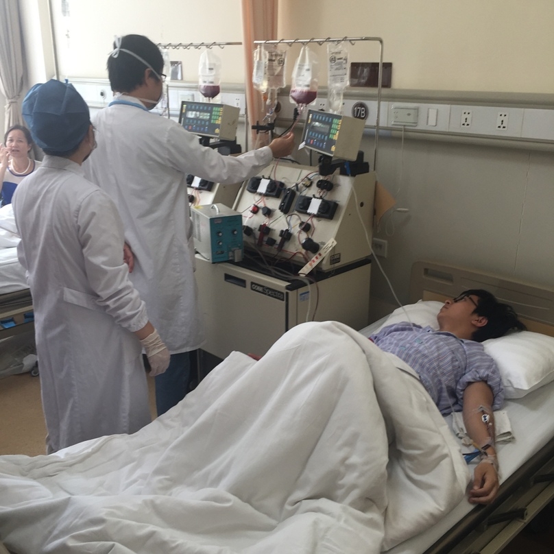 孙嘉元同学在上海市第一人民医院造血干细胞采集中心