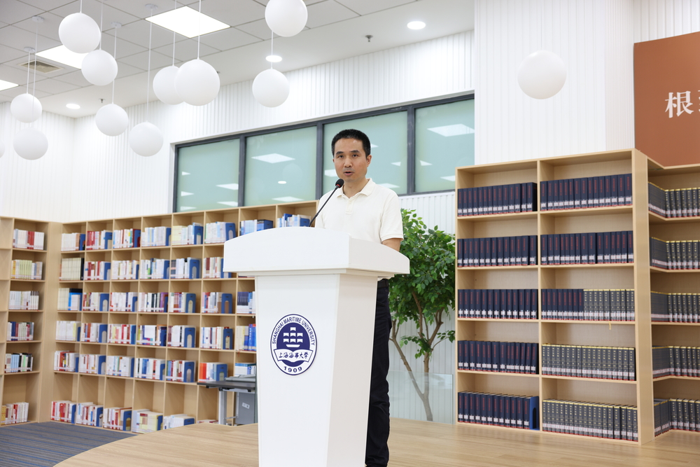 徐悲鸿艺术学院副院长金银发言