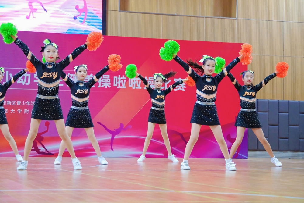 20241119041057825300.jpg 明珠临港小学获得一等奖