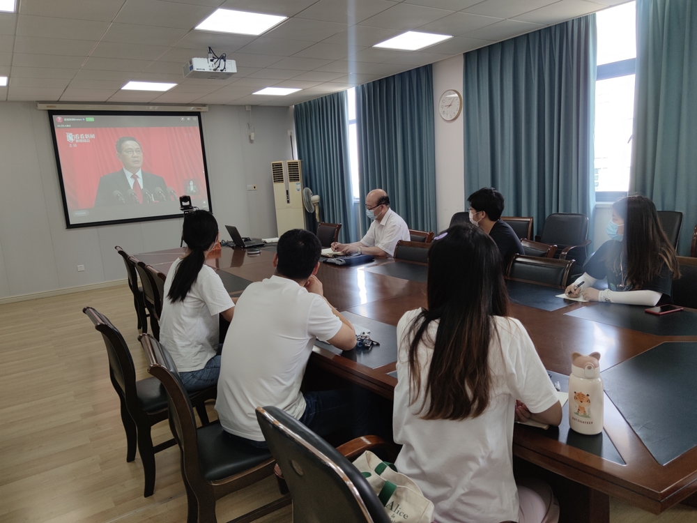 物流工程学院党委组织在校教工党员线下收看上海市第十二次党代表大会并开展交流讨论
