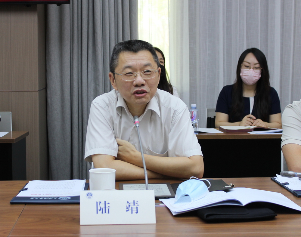 校长陆靖讲话
