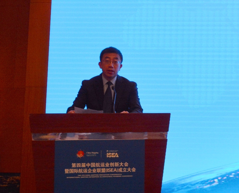 施欣副校长代表联合主办单位致辞