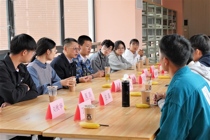 第二期“校长有约”午餐座谈会