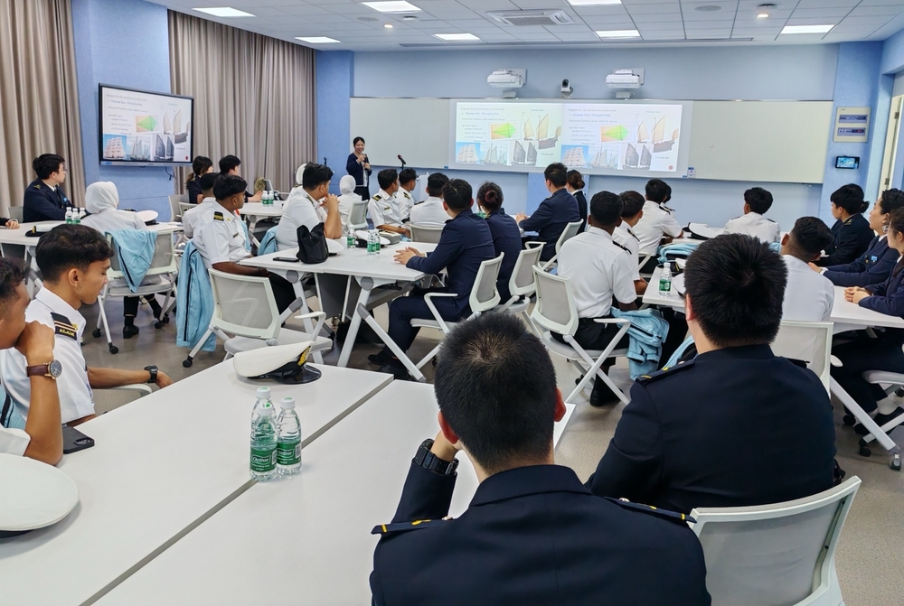 20240426005235551000.jpg 开设讲座