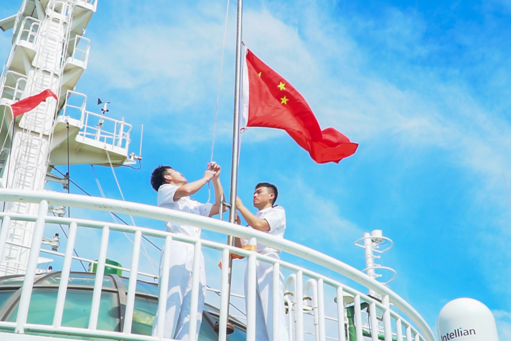 20230702074030656600.png “育明”轮举行升旗仪式