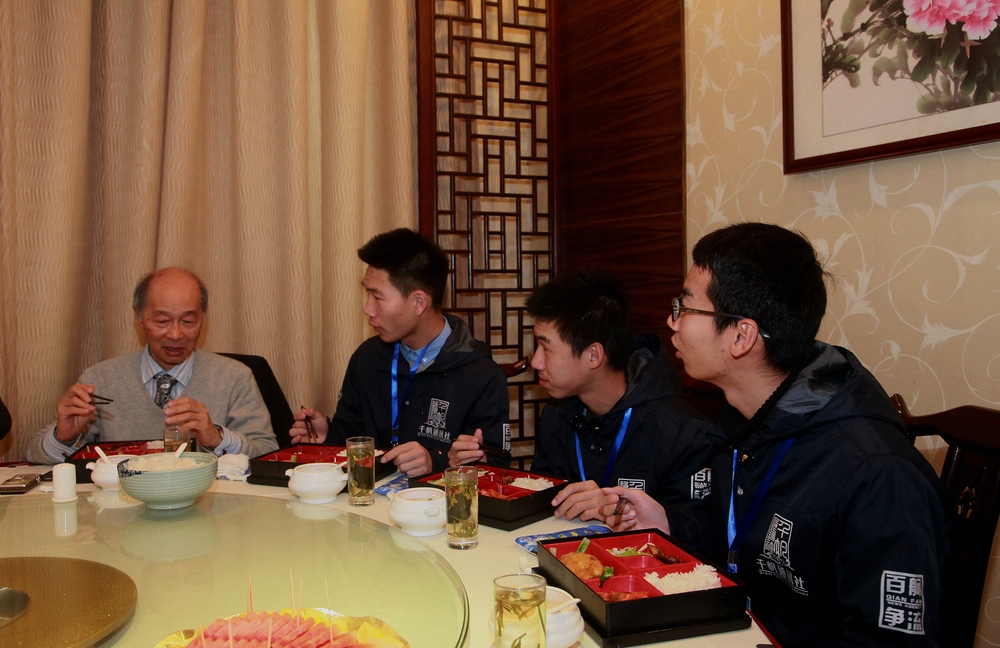 校友与学生交流