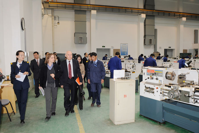 考察工程训练中心