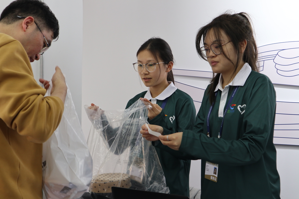 20240507131232799300.jpg 志愿岗位服务