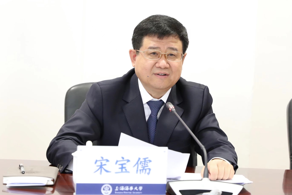 宋宝儒书记汇报学校《条例》学校宣传情况