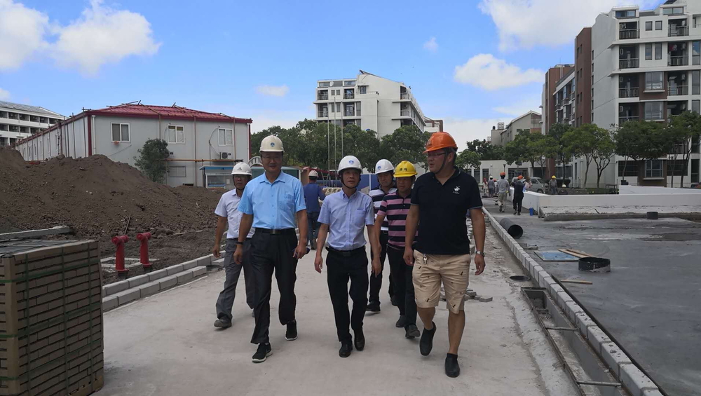 走访项目施工现场