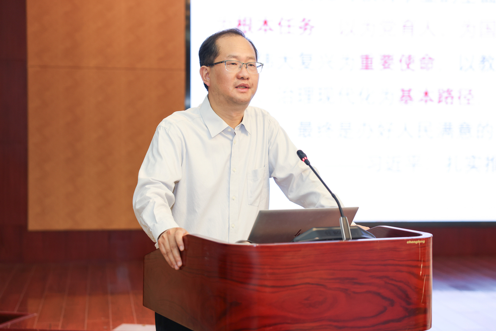曹荣瑞副书记讲话