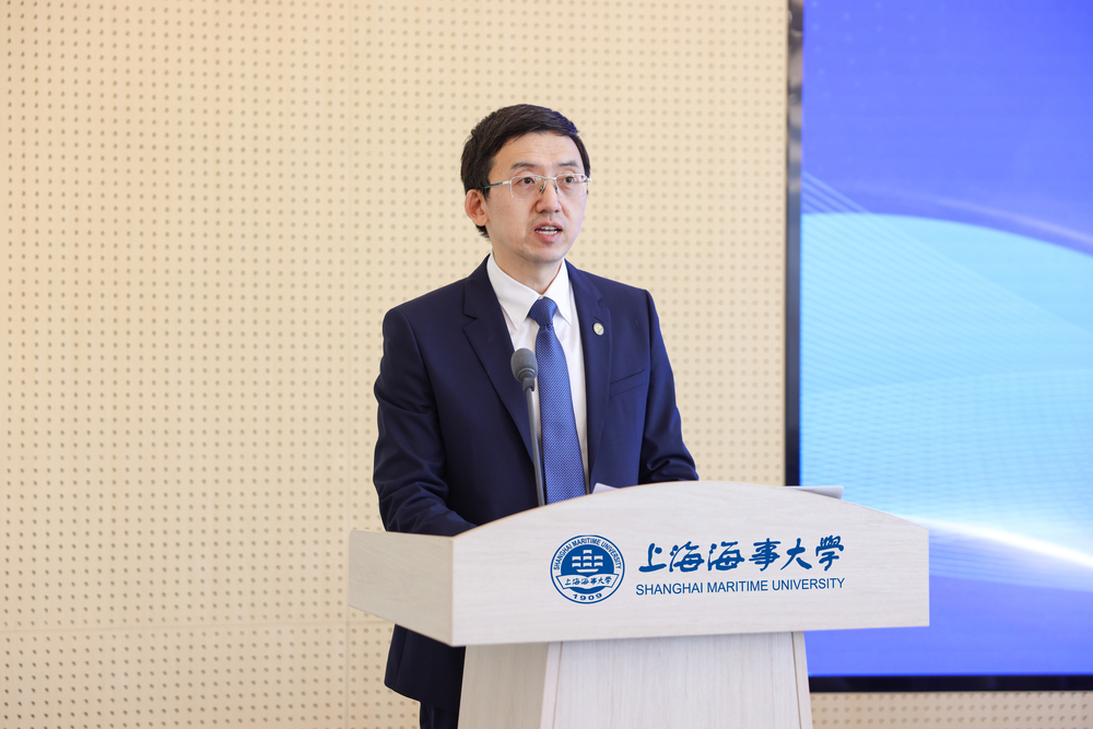 20250416031225231300.jpg 殷明副校长致辞