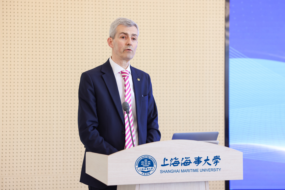 20250416031224850900.jpg 艾克特·伊·厄尔切尔教授致辞