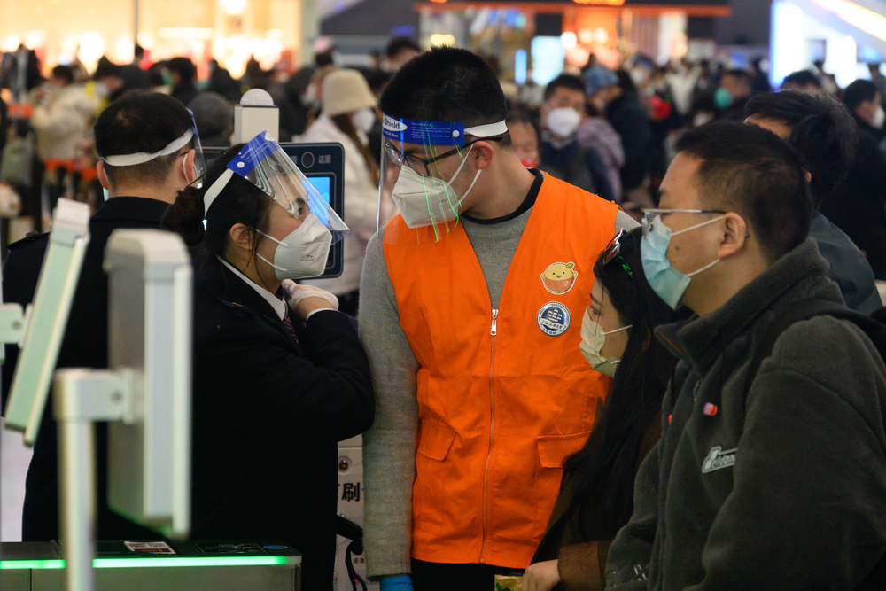 20230127050639375700.jpg 志愿者在岗服务