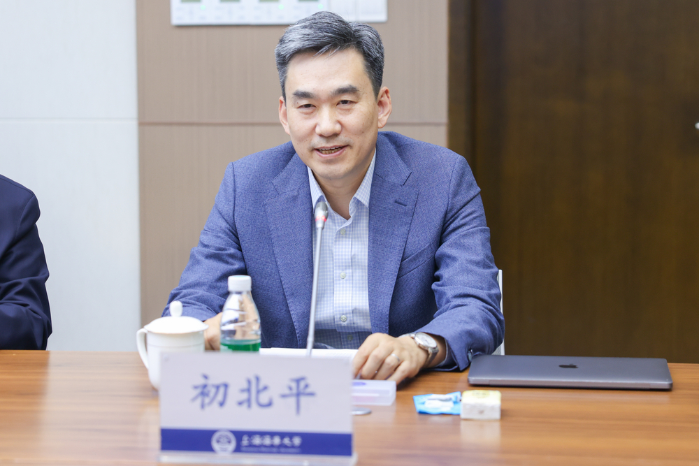 初北平校长讲话