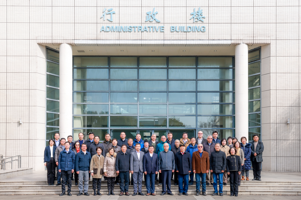 20240106113254521100.jpg 合影留念