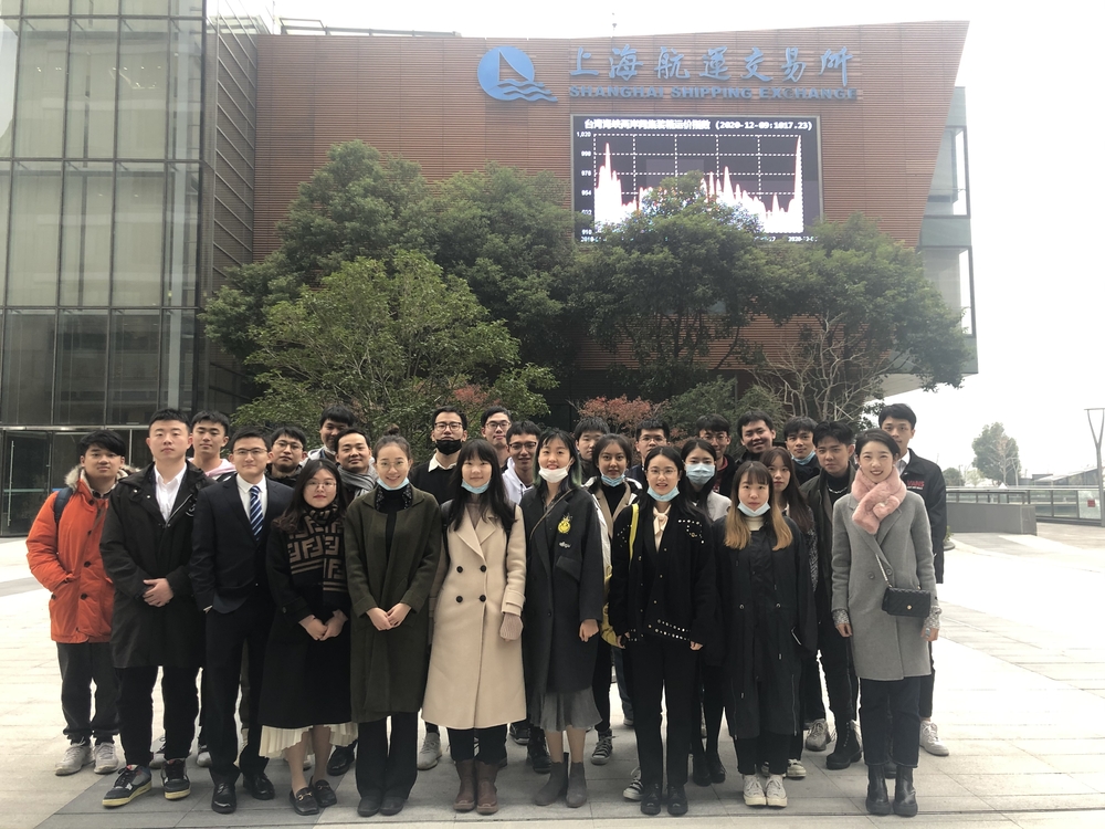 20210923131550335100.jpg 海大班第16届学员合影