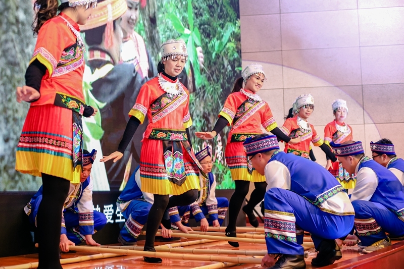 歌舞节目《山歌好比春江水》 歌舞节目《山歌好比春江水》