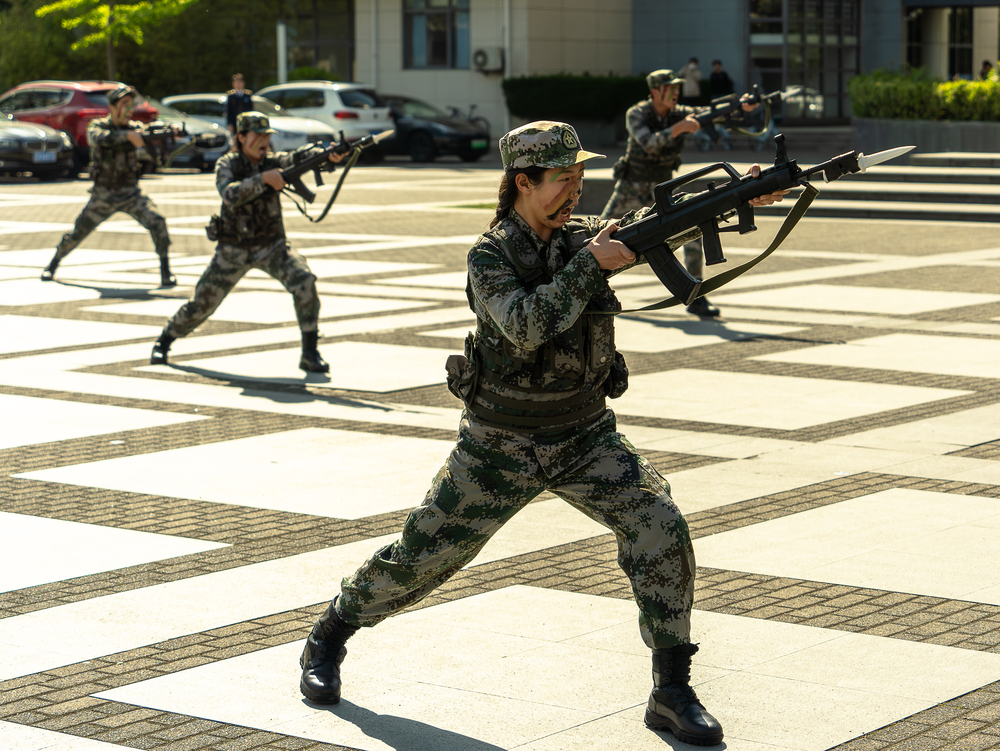 20240513083031937500.jpg 擒敌拳(战术)方队展示