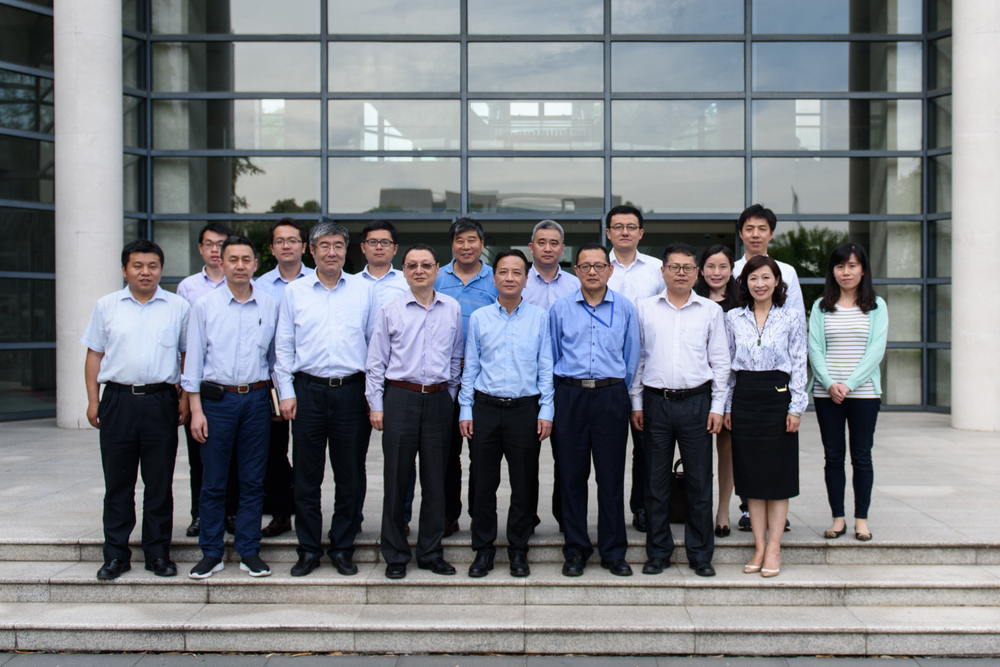 上海科学院石谦副院长等来我校调研