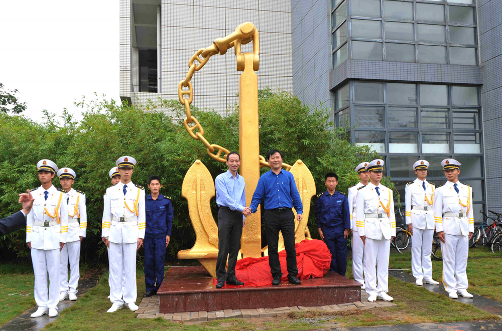 轮电92级金锚揭幕仪式