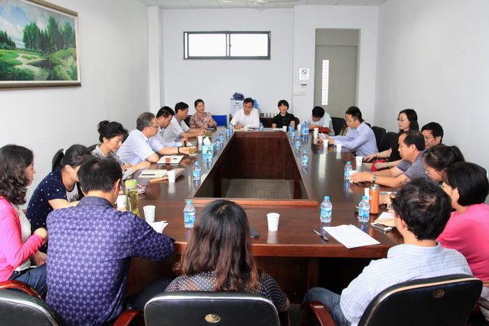 於世成书记与文理学院师生座谈