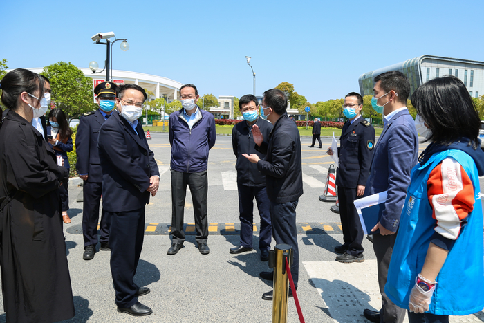 进校通道检查