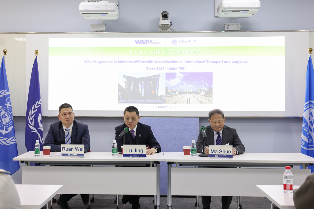 20230317014121171200.jpg 陆靖校长出席开学典礼