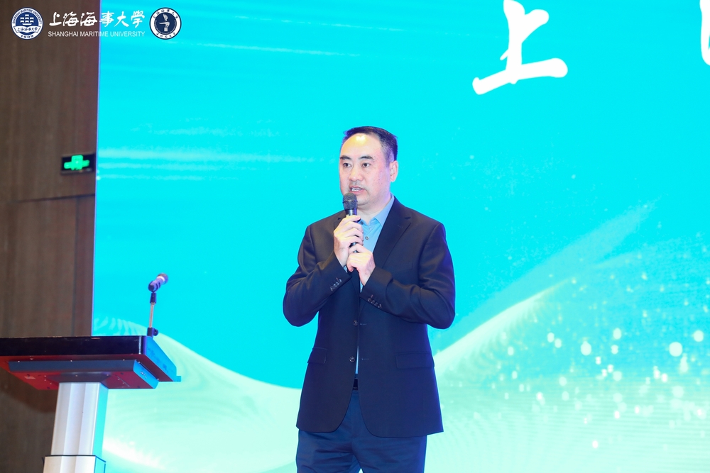 新一届深圳校友会会长王德举发言