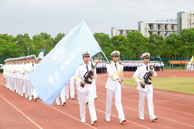 军训汇报分列式 军训汇报分列式