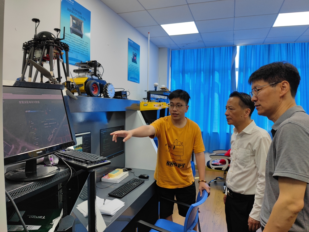走访商船学院