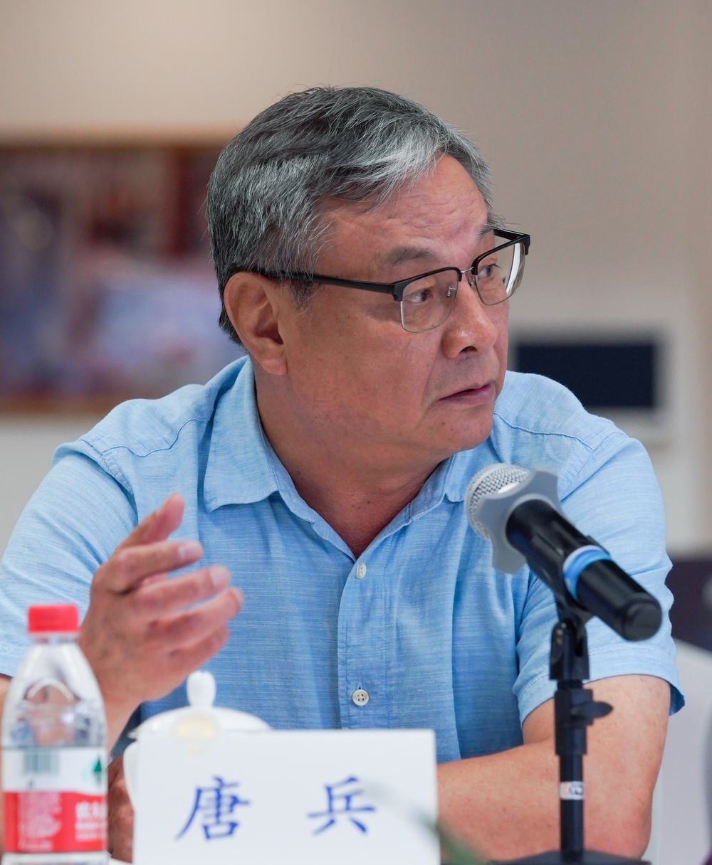 同事代表唐兵教授发言 同事代表唐兵副教授发言
