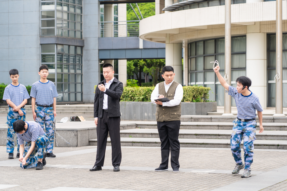 第二幕绳结比赛