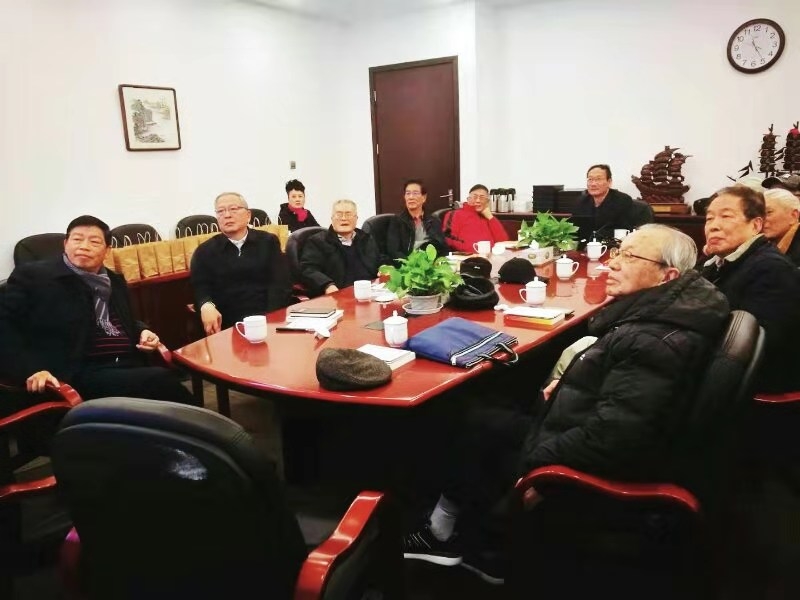 退休局级直属党支部召开专题组织生活会