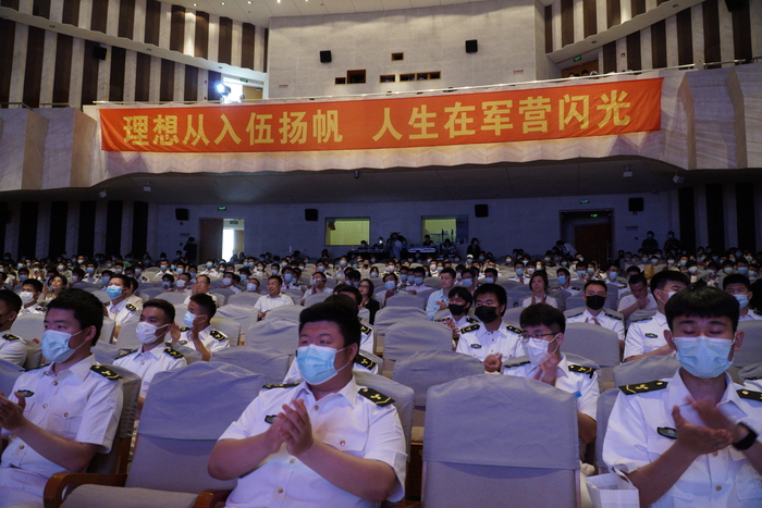 报告会现场