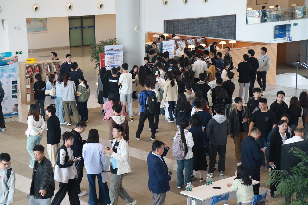 20241101031141308000.jpg 招聘现场1