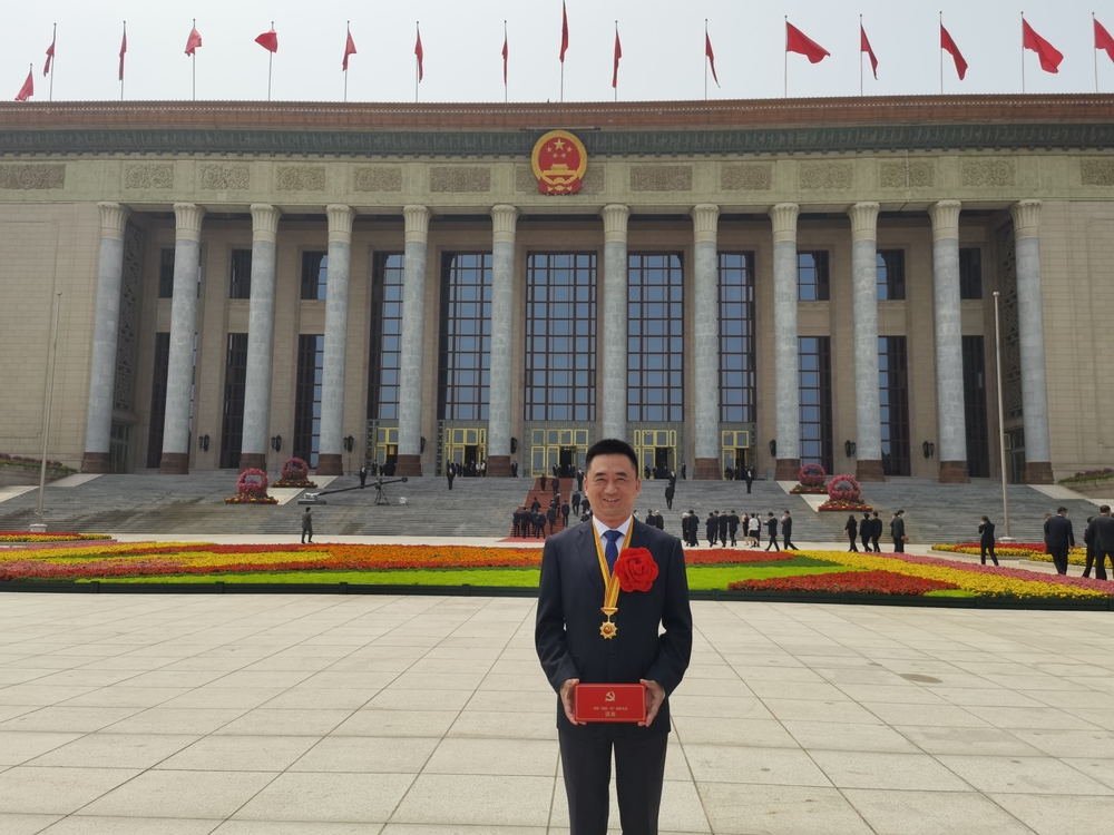 20230625144102139400.jpg 党的二十大代表黄强