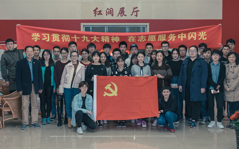 “学院—社区”联动拓宽全员育人新途径