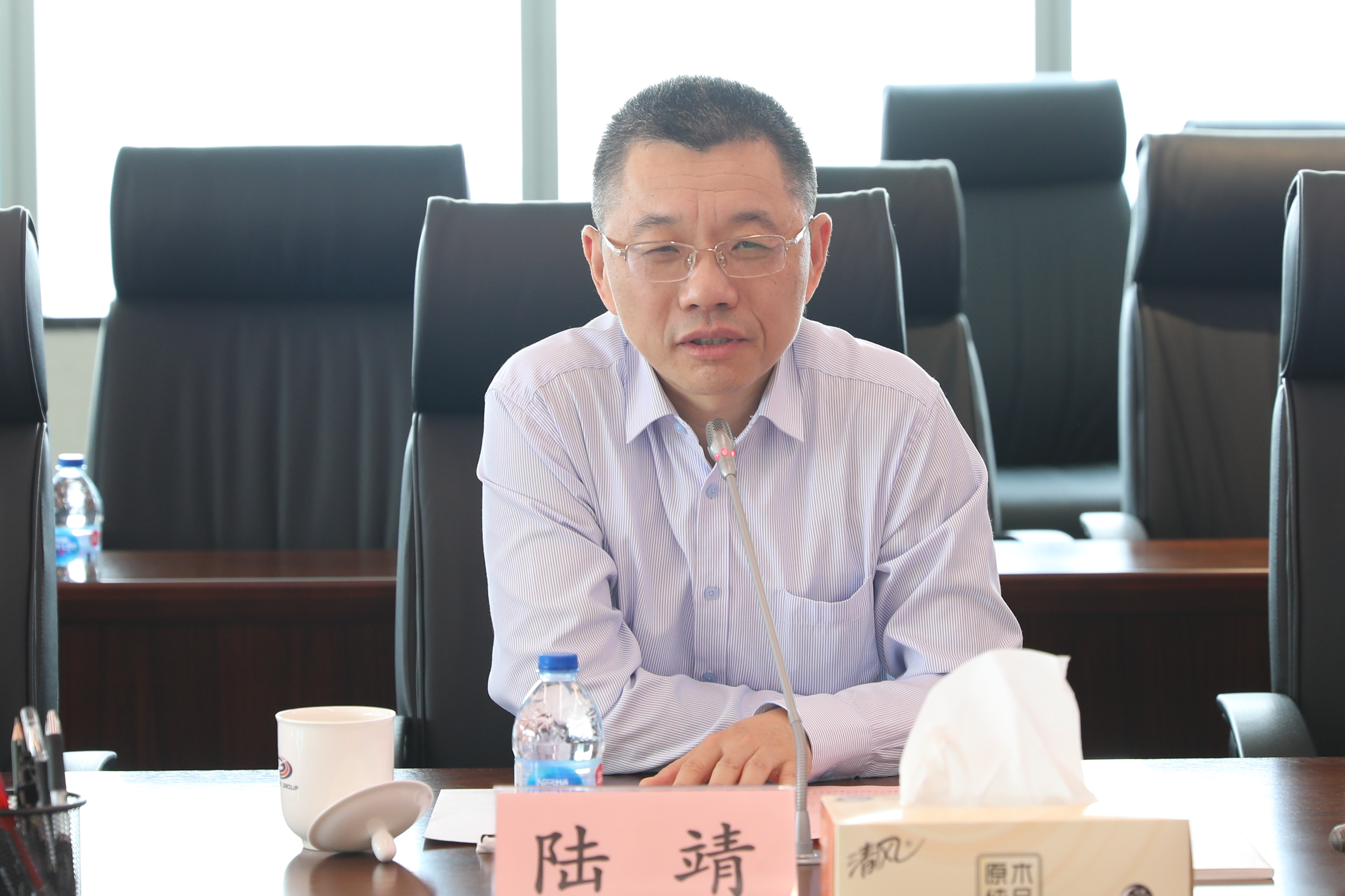 陆靖校长发言