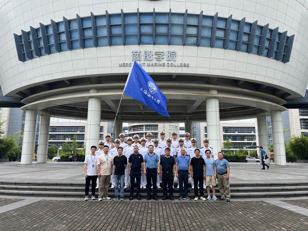 20230714132130093400.jpg 参赛队员和指导老师