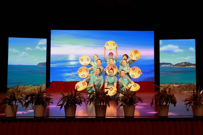 表演
