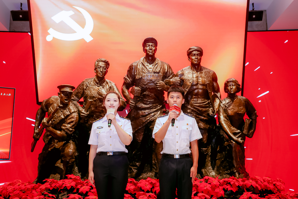 20240718074409189600.jpg 王邈谌、杜昱宁献唱原创歌曲《雪龙》