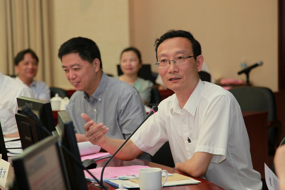 黄有方校长作总体汇报