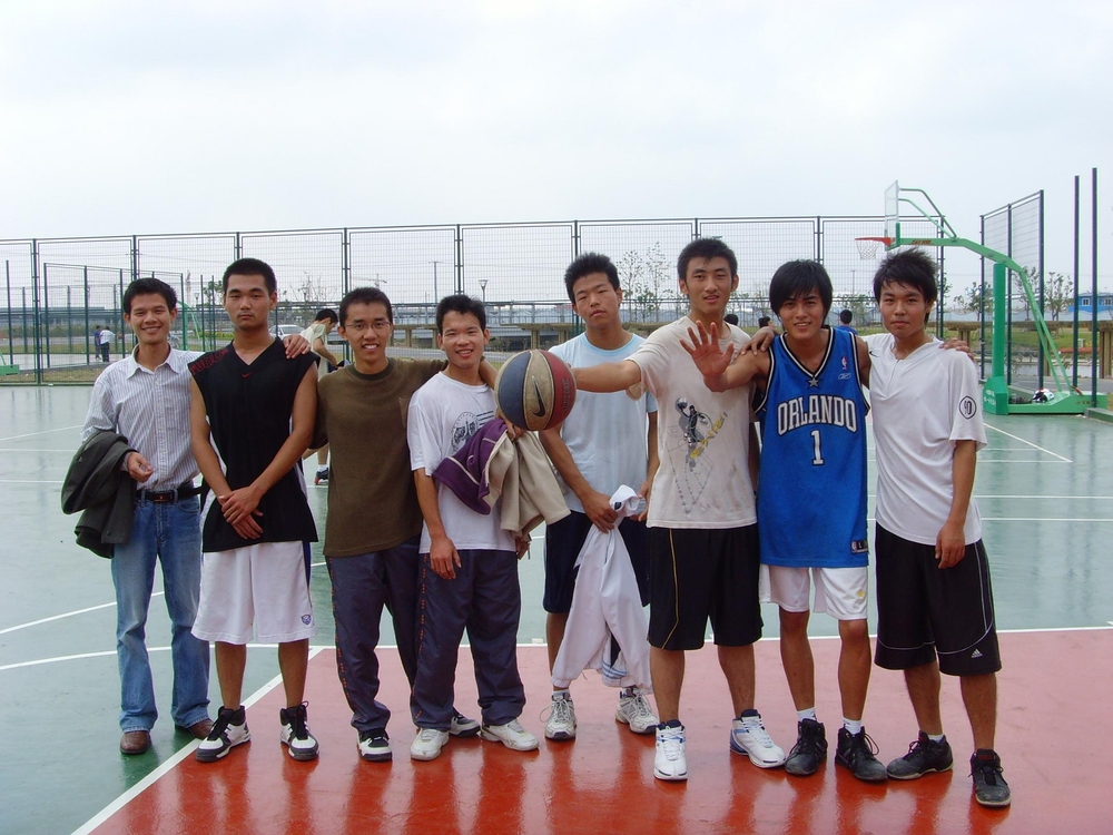 参加学生篮球赛 参加学生篮球赛